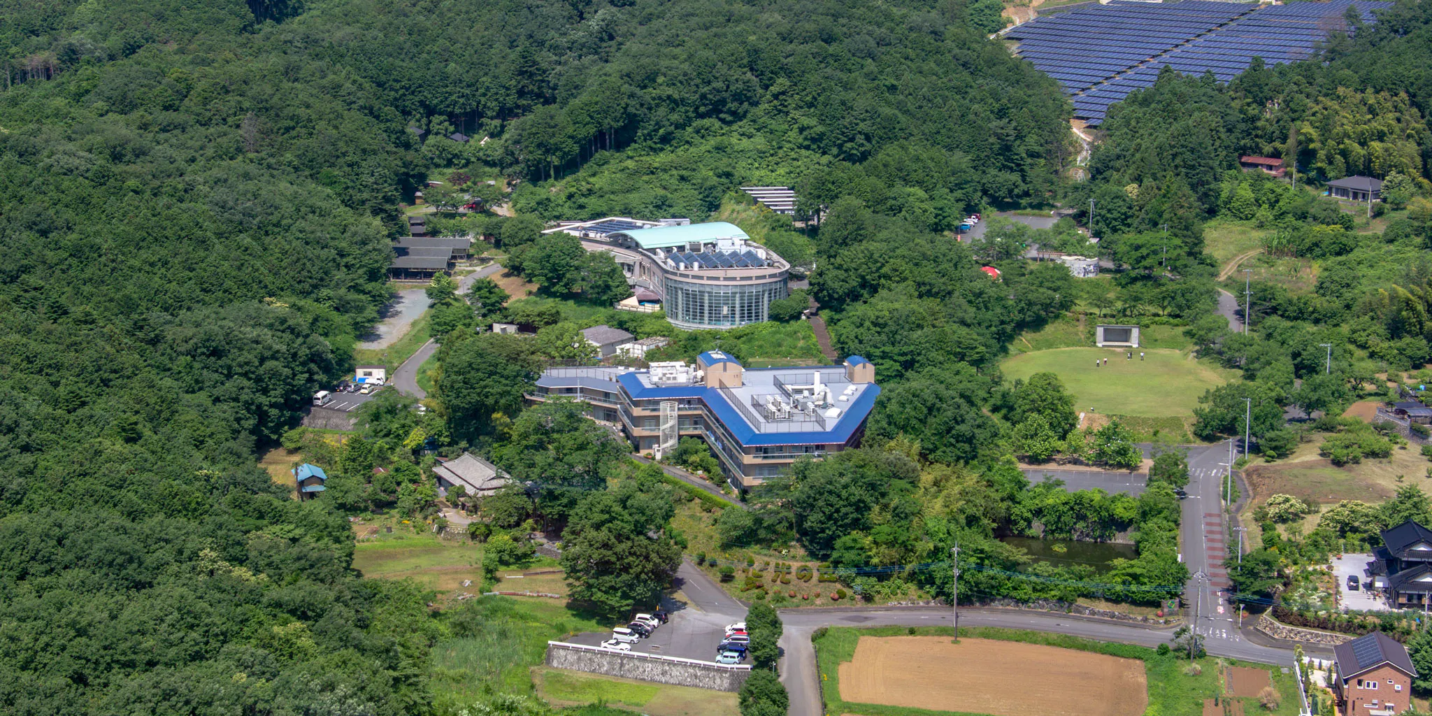 Facilities of O-Park seen from the air