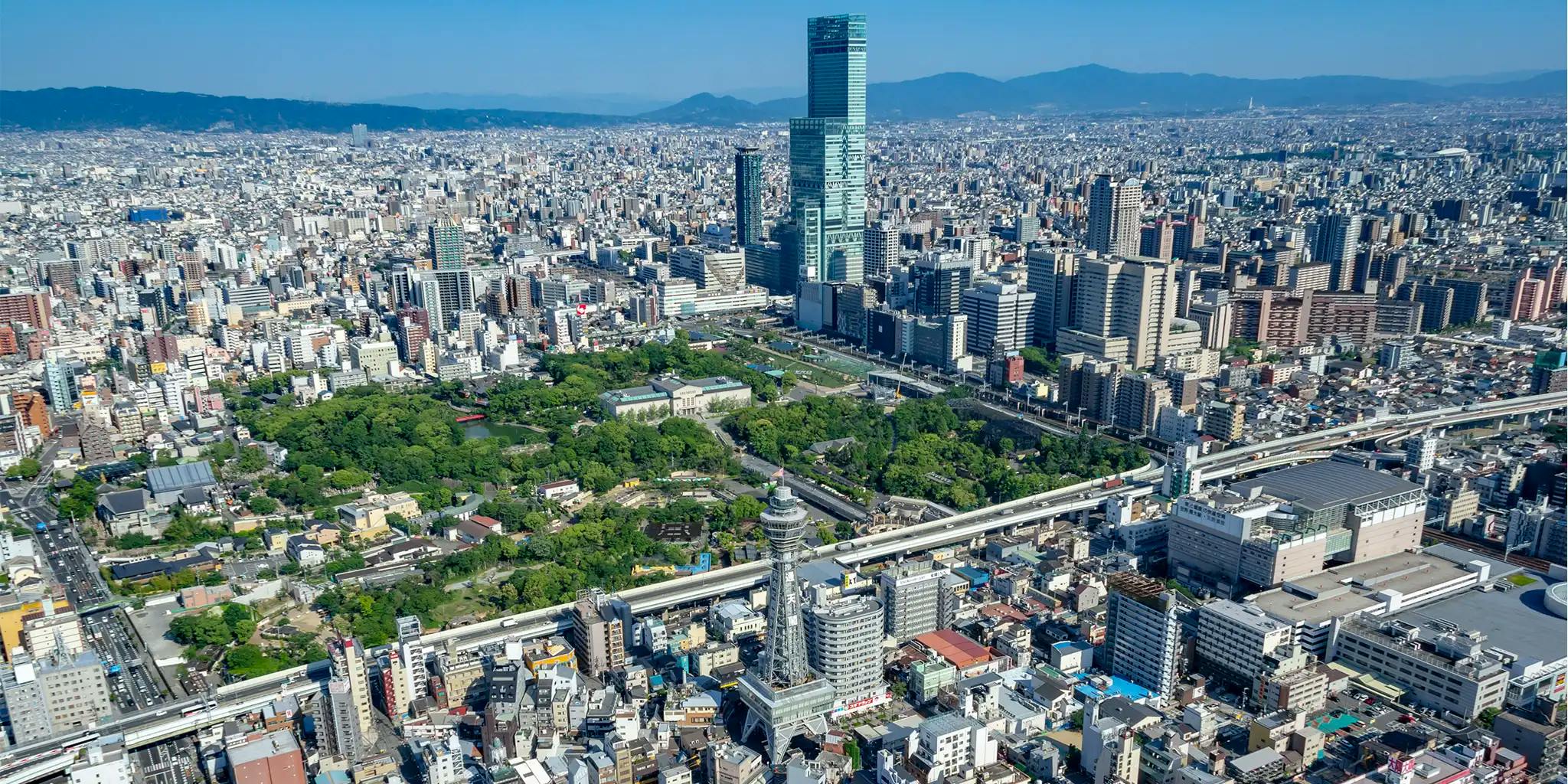 大阪のヘリコプター/セスナクルージング・遊覧飛行予約 - 日没前の観光