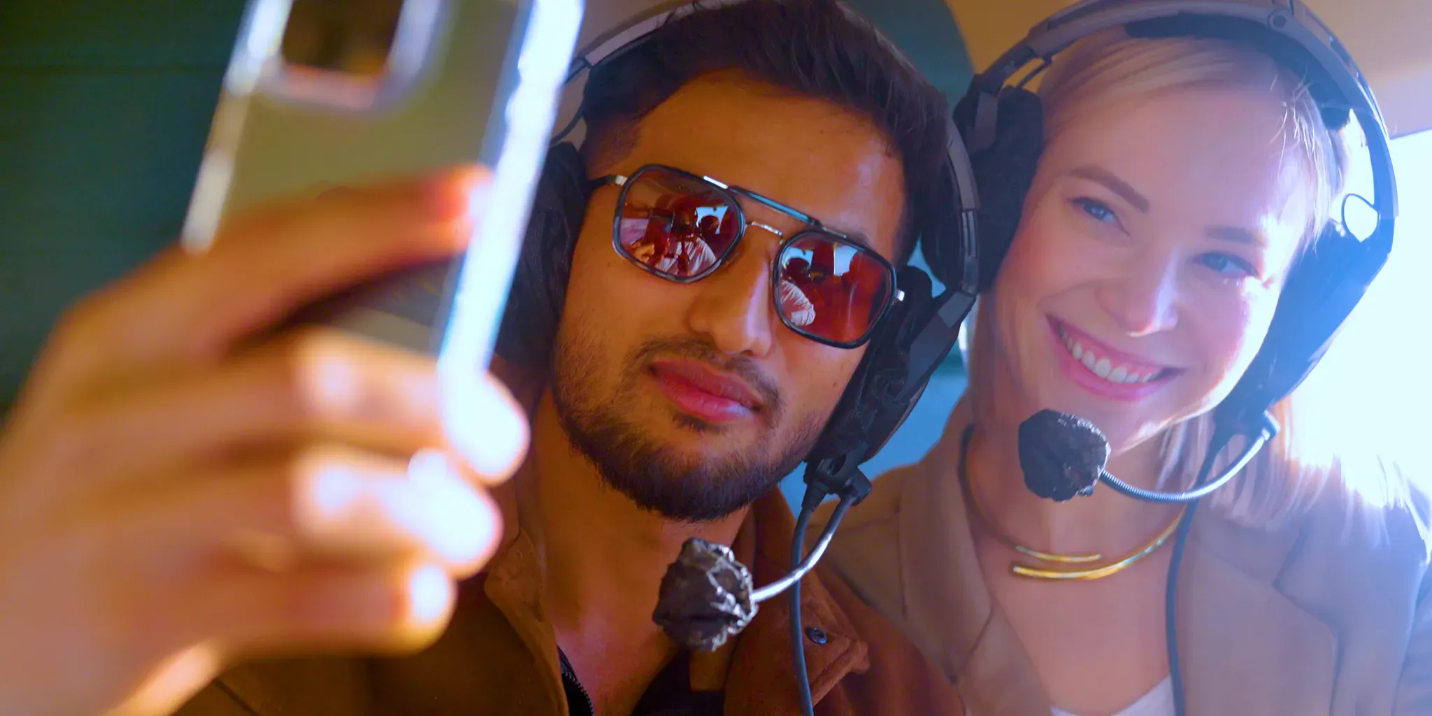 ヘリコプターから自撮り