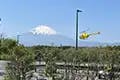 富士山とヘリ