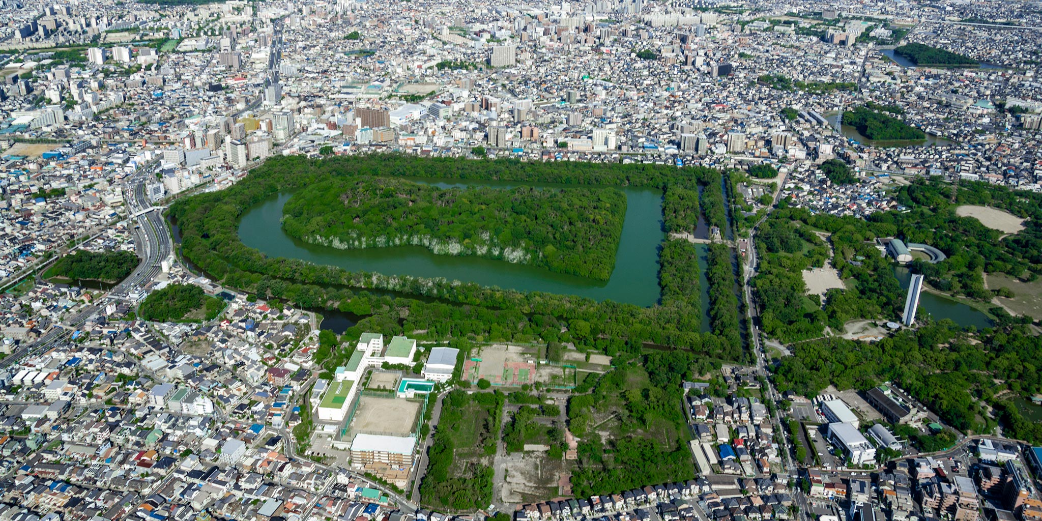 仁徳天皇陵・百舌鳥古墳群セスナツアー | AIROS Skyview