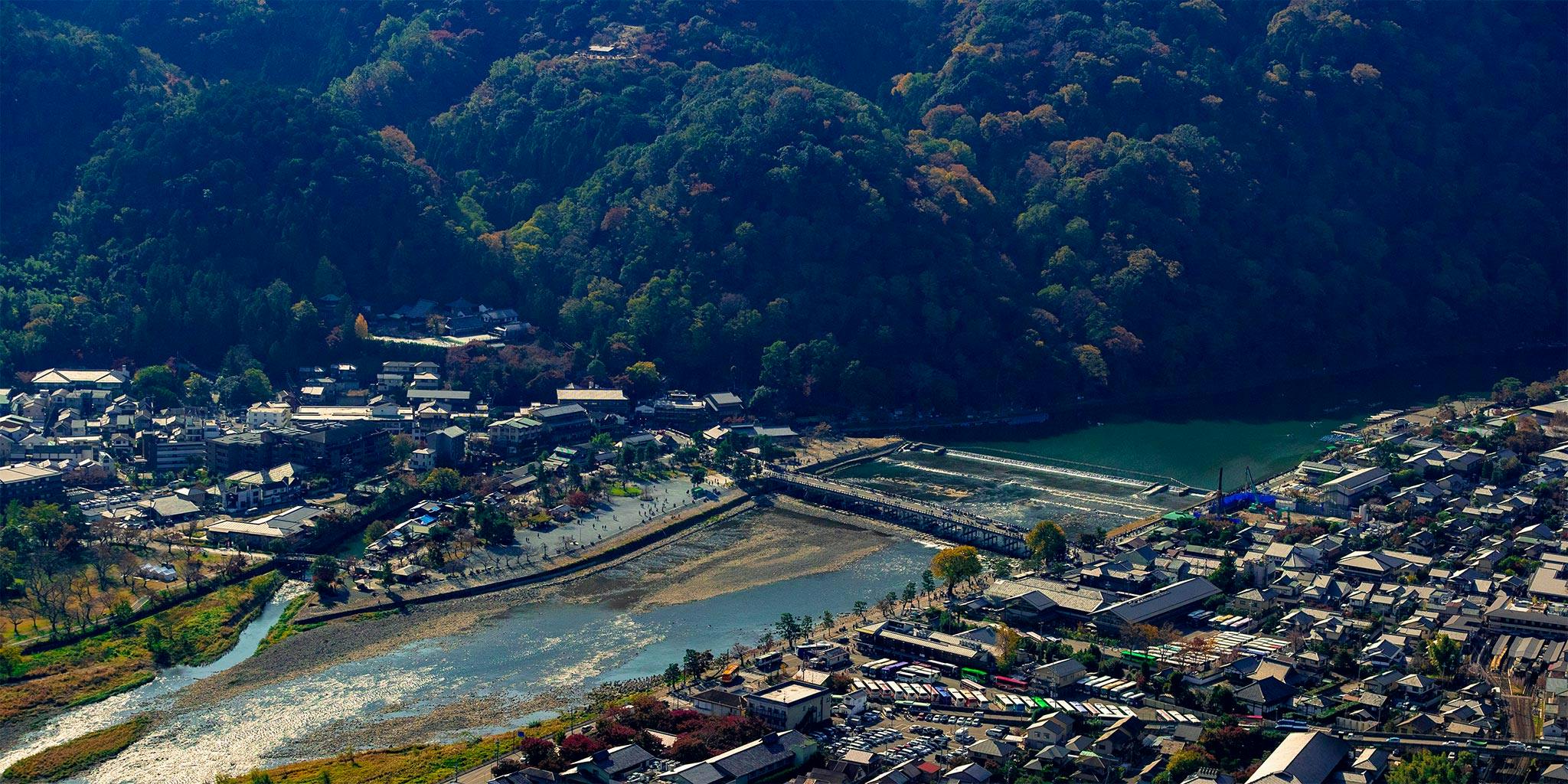 セスナで上空から見た嵐山