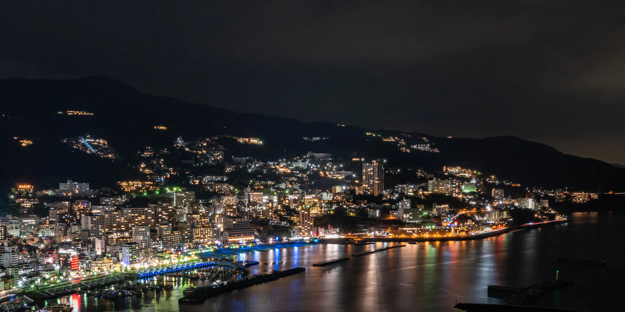 熱海の夜景を一望するヘリ遊覧 | AIROS Skyview