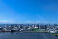 ヘリコプターで東京上空をフライトして見える有明周辺の東京湾