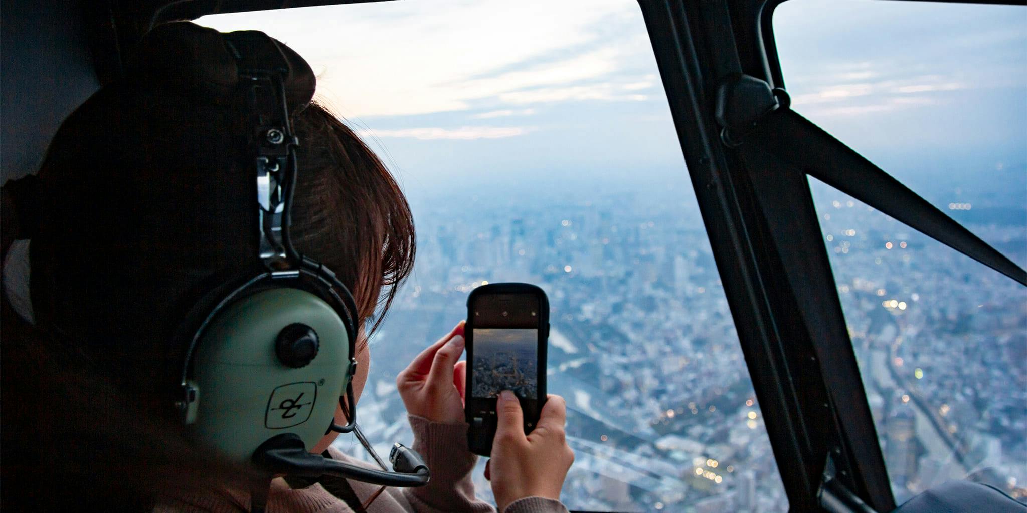 ヘリコプターで東京上空をフライトして見える東京