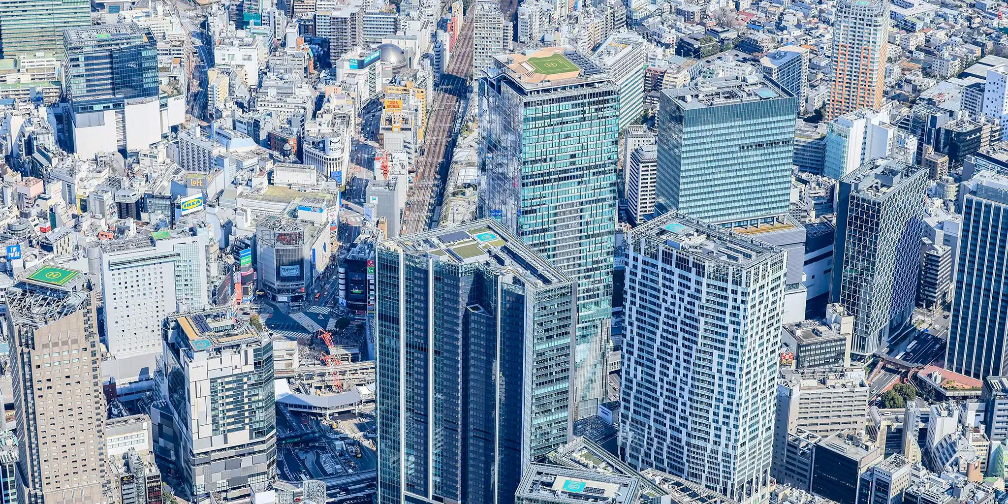 ガラス張りビル