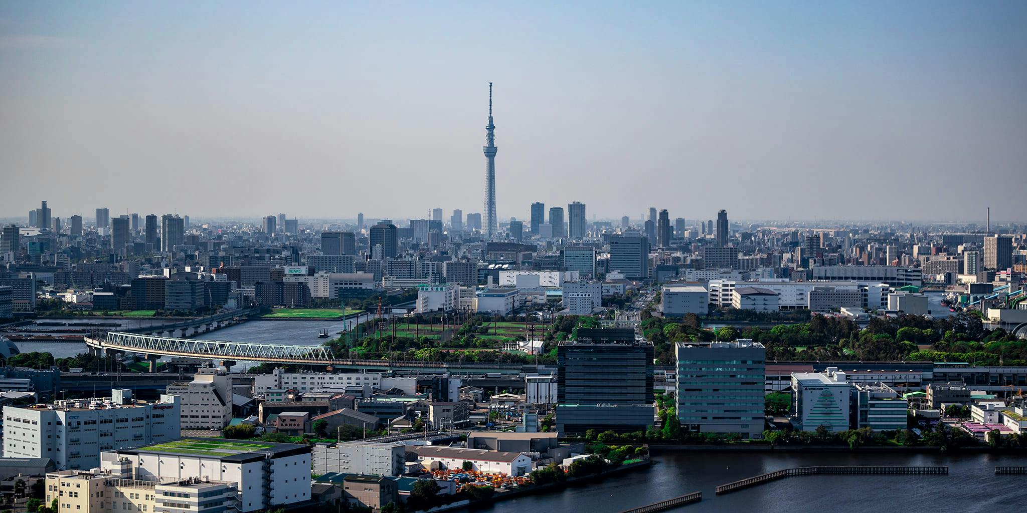 ヘリコプターで東京上空をフライトして見える新木場