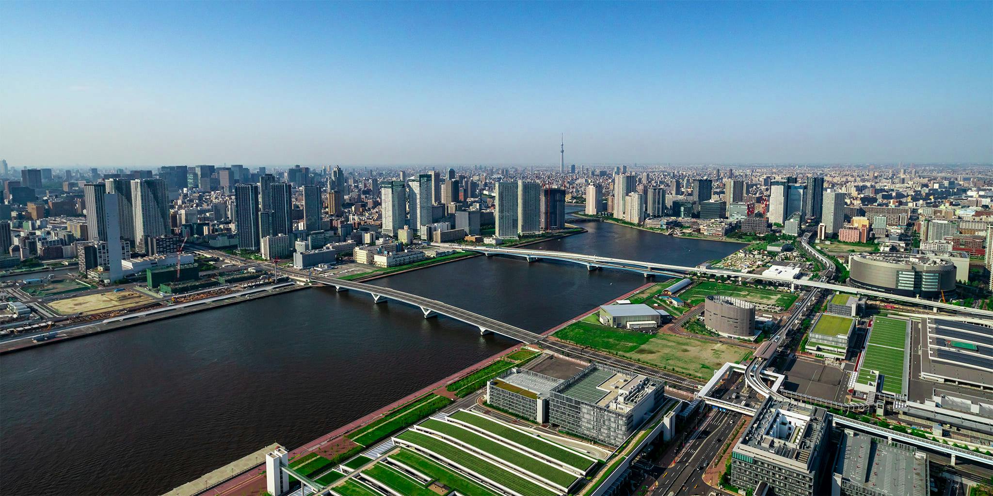 ヘリコプターで東京上空をフライトして見える豊洲